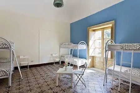 Sunshine Hostel Palermo