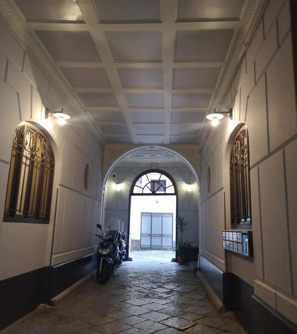 Sunshine Hostel Palermo