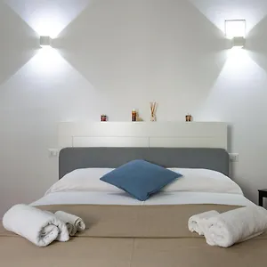 3* Couette-café Piazza Florio