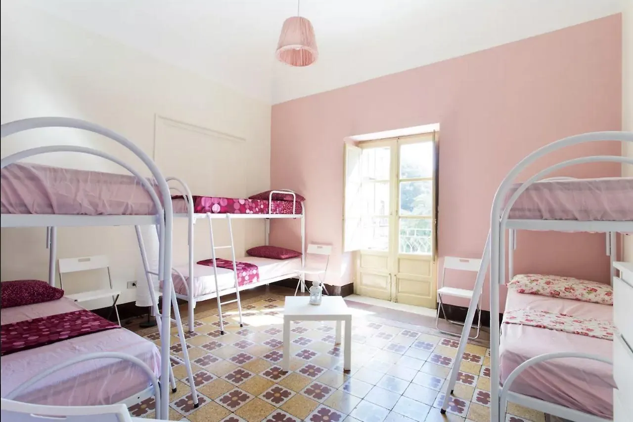 Sunshine Hostel Palermo